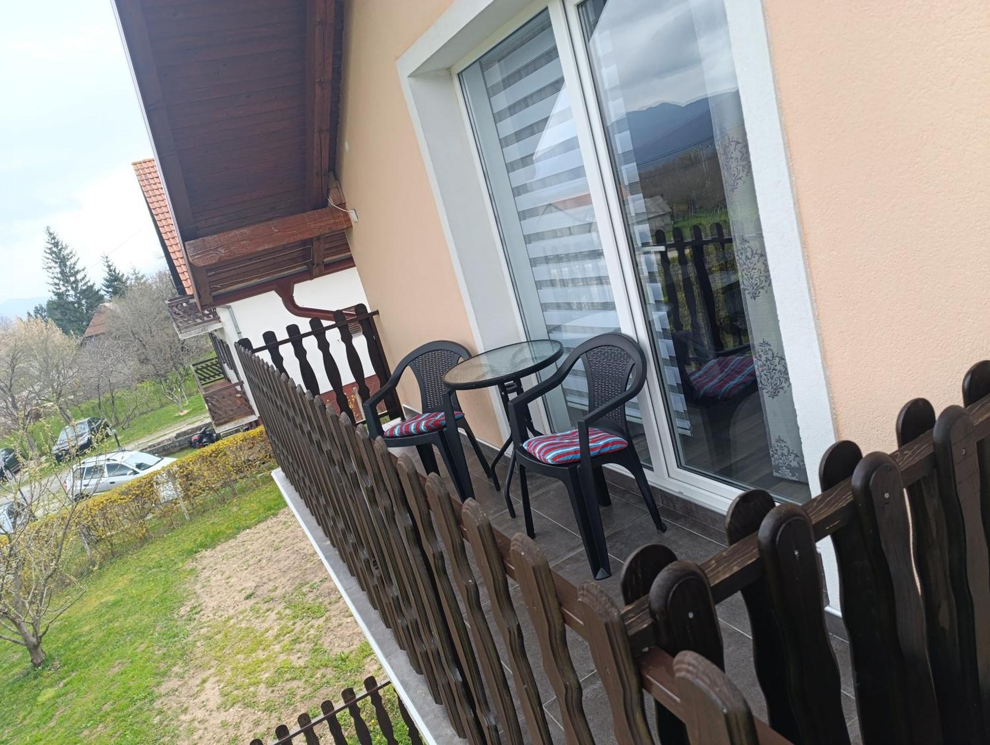 Guest House Toic Korenica Oda fotoğraf